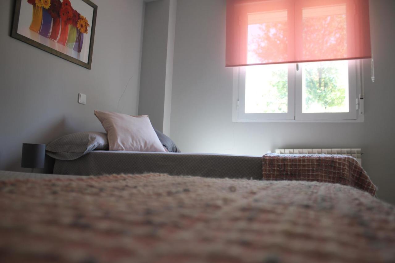 Amplio Apto Con Patio Privado Aranjuez Ngoại thất bức ảnh