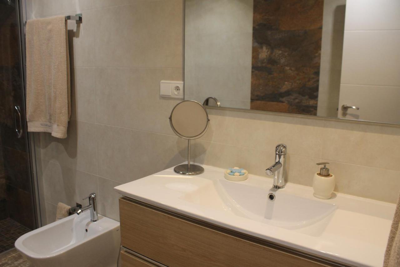 Amplio Apto Con Patio Privado Aranjuez Ngoại thất bức ảnh